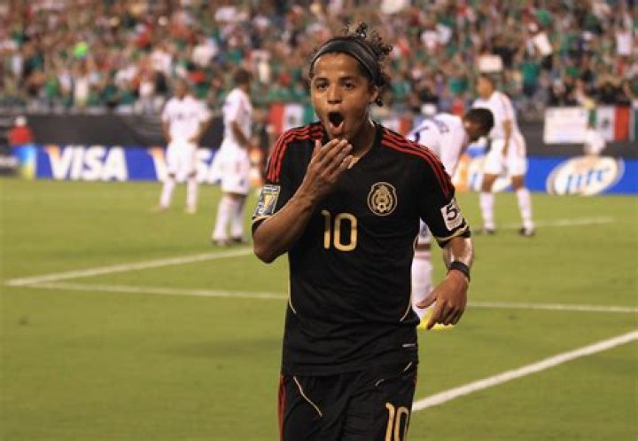 Giovani dos Santos - Bio, Age, net worth, siblings, weight, height, Wiki, Facts and Family