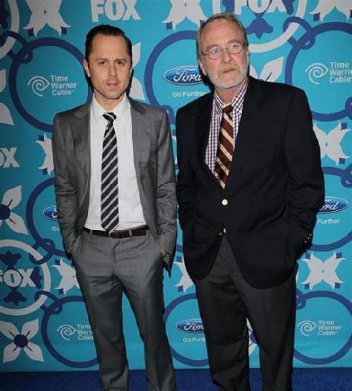 Giovanni Ribisi - Bio, Age, net worth, siblings, height, weight, Wiki, Facts and Family