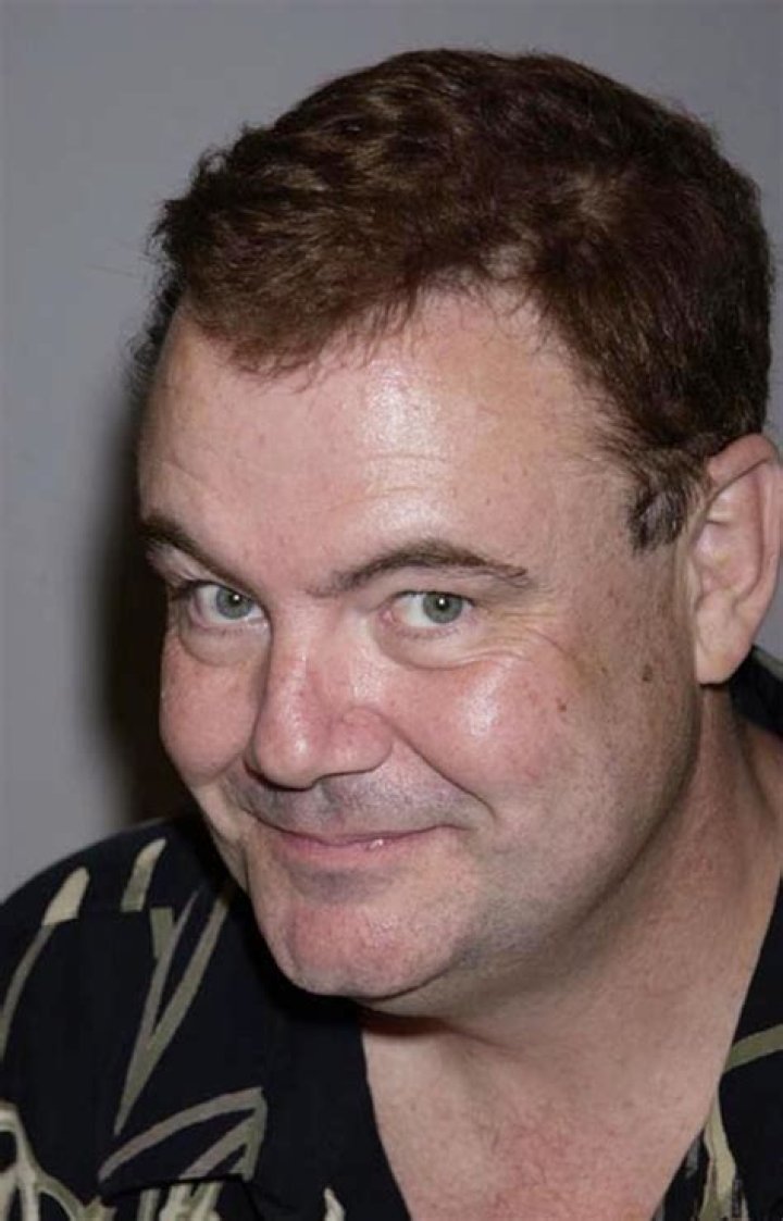 Glenn Shadix - Bio, Age, height, Wiki, Facts and Family