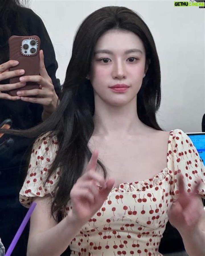 Go Yoon-jung - Bio, Age, Wiki, Facts and Family