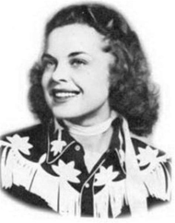 Goldie Hill - Bio, Age, Wiki, Facts and Family