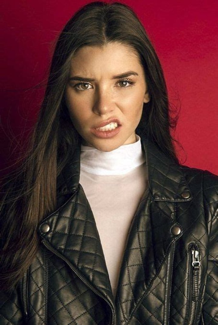 Gracie Phillips - Bio, Age, Wiki, Facts and Family