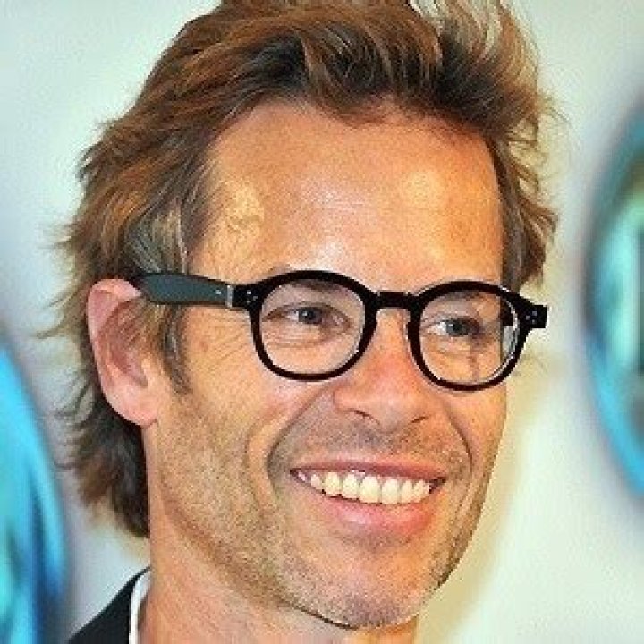 Guy Pearce - Bio, Age, net worth, height, Wiki, Facts and Family