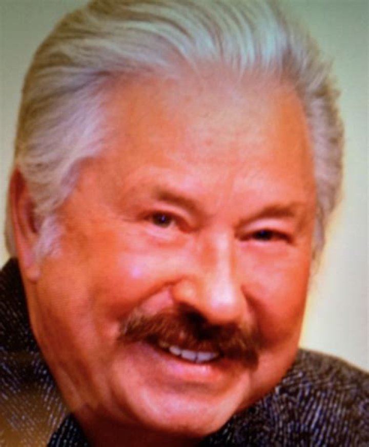 Hal Lindsey - Bio, Age, Wiki, Facts and Family