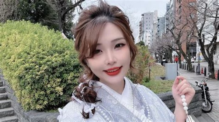 Hana Dinh - Bio, Age, Wiki, Facts and Family