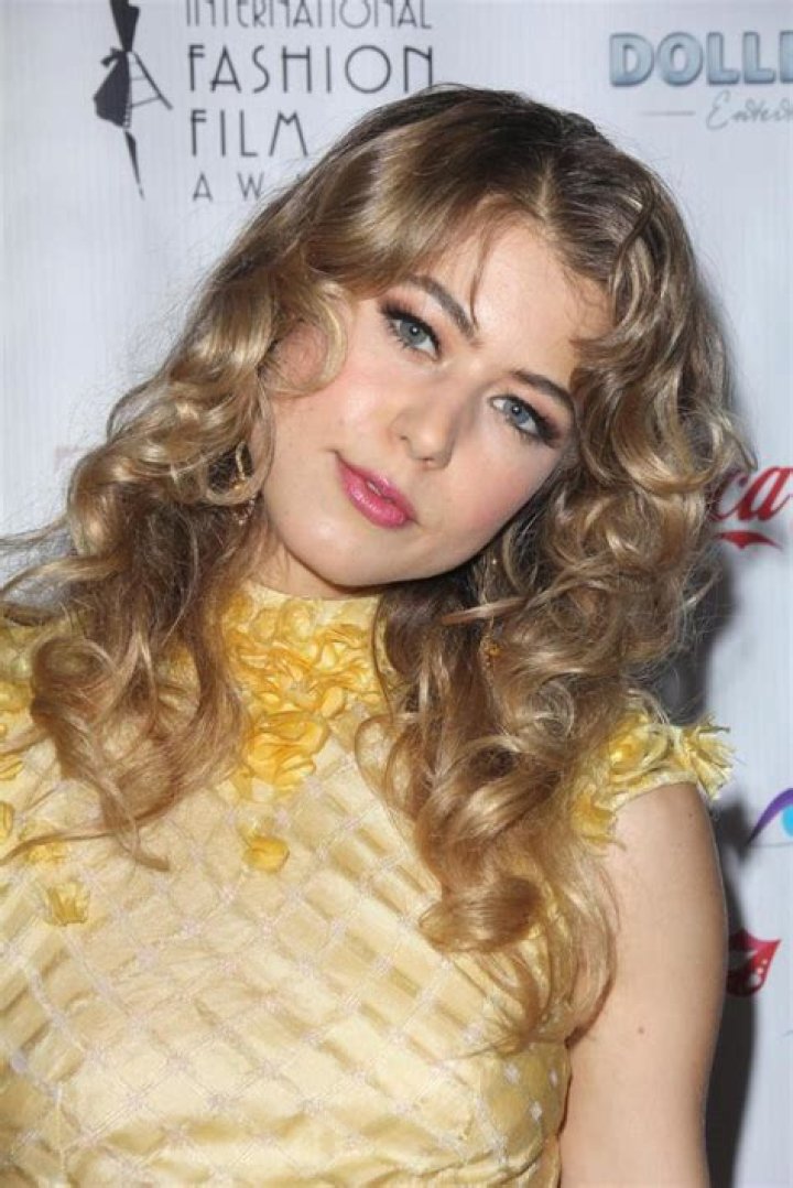 Hannah Kat Jones - Bio, Age, Wiki, Facts and Family