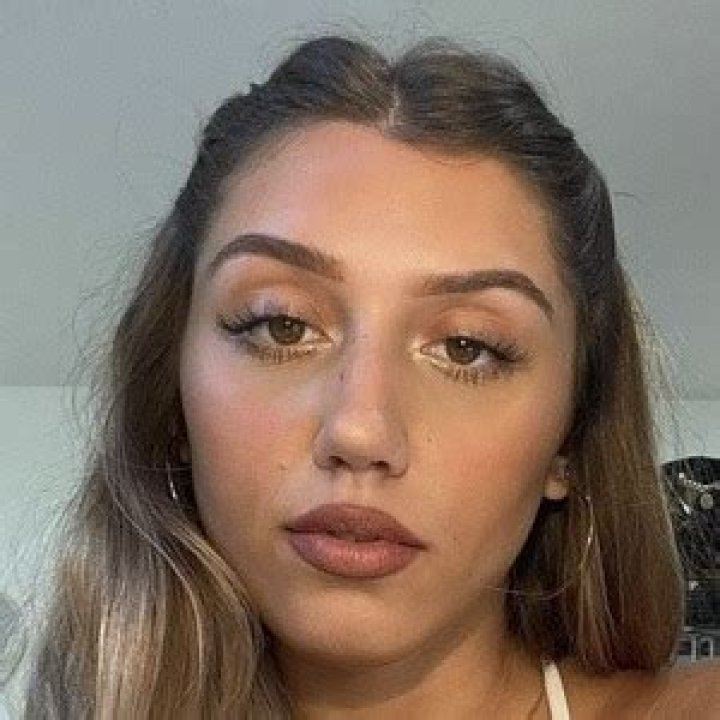 Hannah Mrozak - Bio, Age, Wiki, Facts and Family
