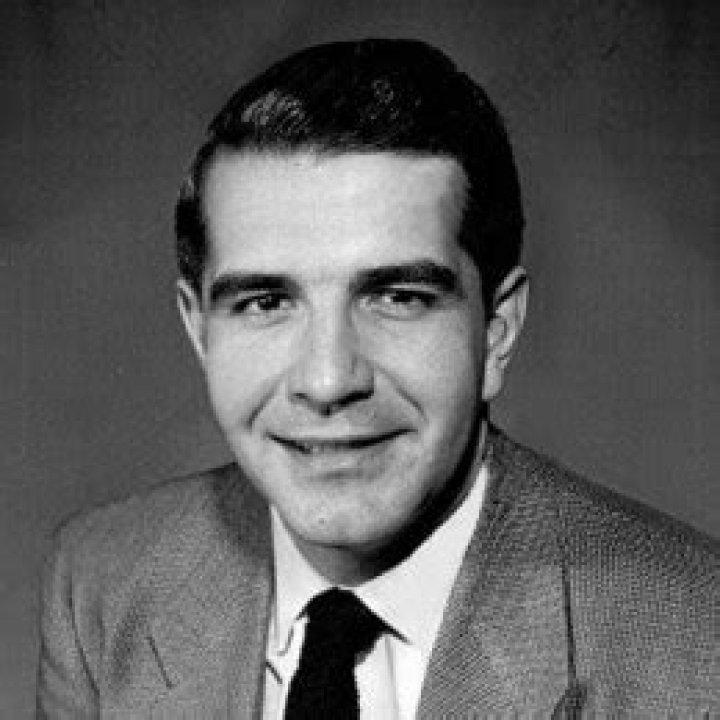 Harry Reasoner - Bio, Age, Wiki, Facts and Family
