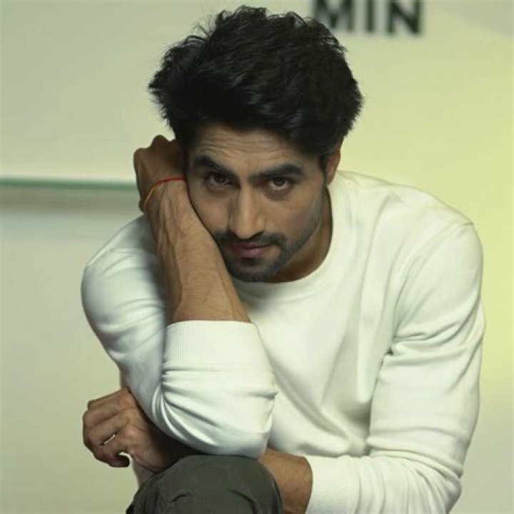 Harshad Chopra - Bio, Age, siblings, height, Wiki, Facts and Family