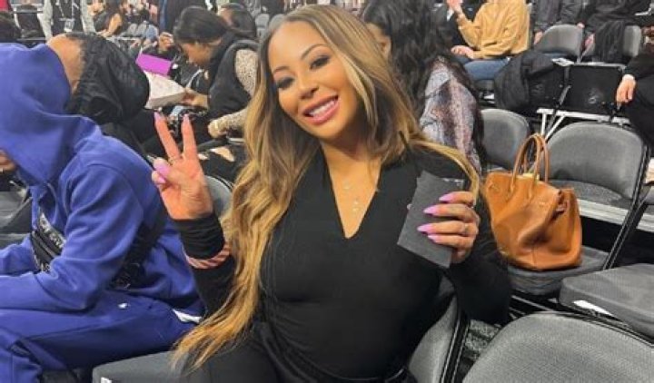 Hazel-E - Bio, Age, Wiki, Facts and Family