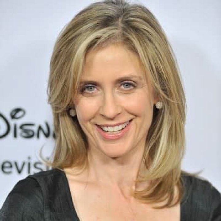 Helen Slater - Bio, Age, Wiki, Facts and Family
