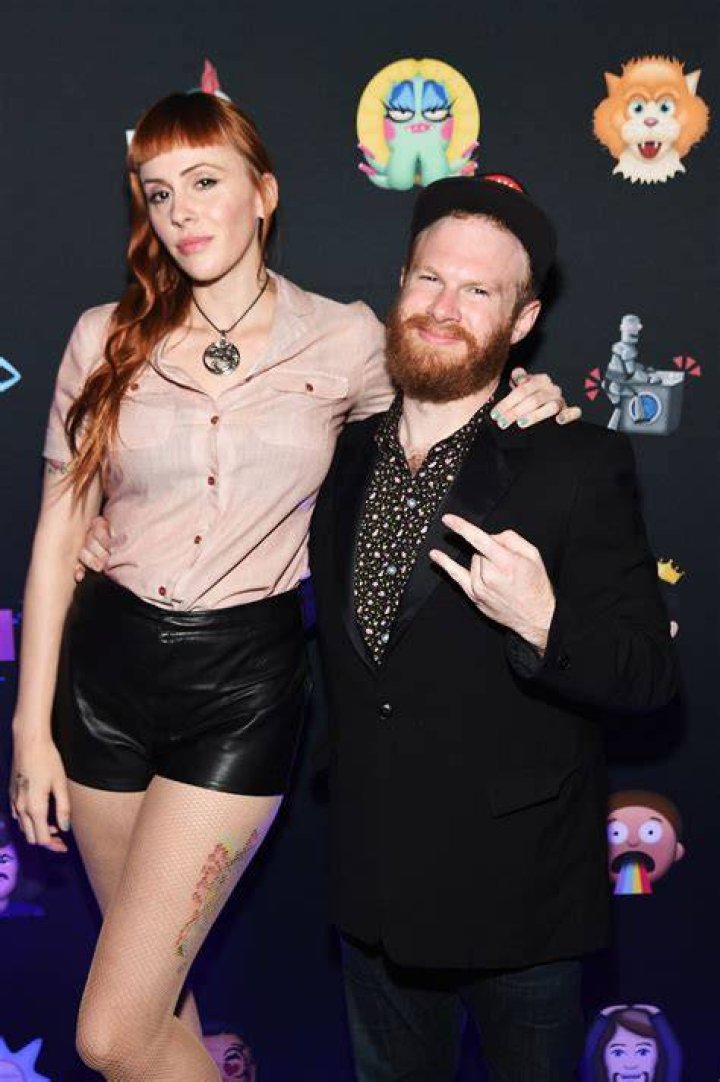Henry Zebrowski - Bio, Age, siblings, Wiki, Facts and Family