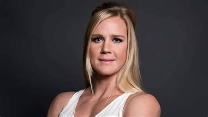Holly Holm - Bio, Age, Wiki, Facts and Family