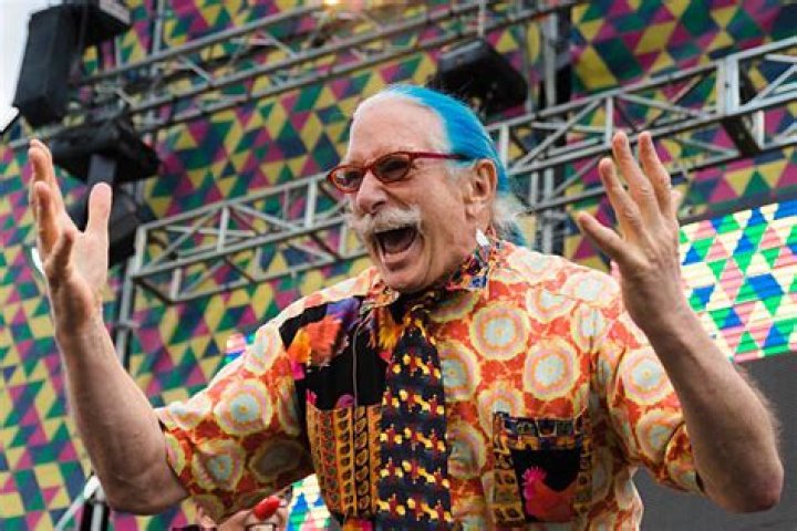 Hunter Doherty Adams - Bio, Age, Wiki, Facts and Family