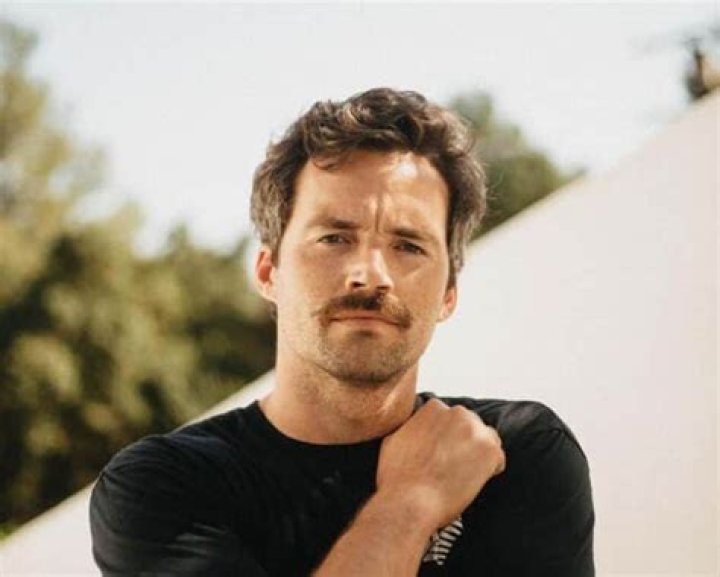 Ian Harding - Bio, Age, net worth, siblings, height, Wiki, Facts and Family