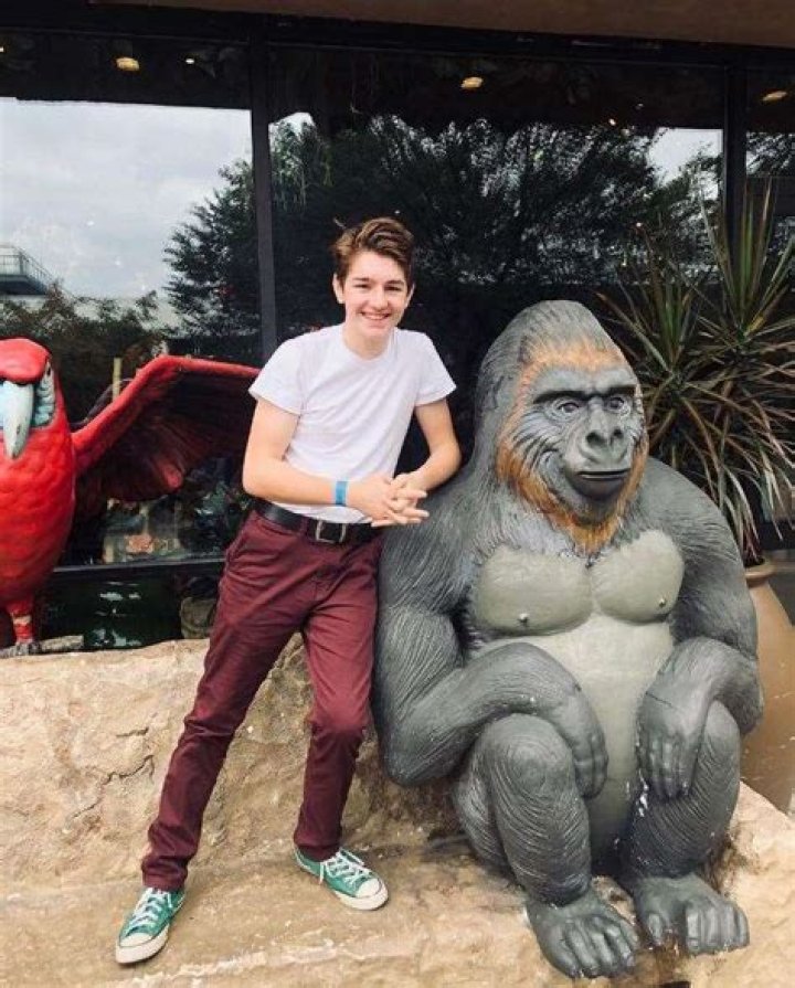 InfamousSwoosh - Bio, Age, Wiki, Facts and Family