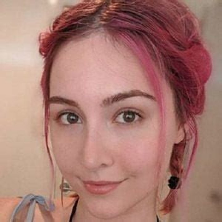 Isabel Luxlo Cosplay - Bio, Age, Wiki, Facts and Family
