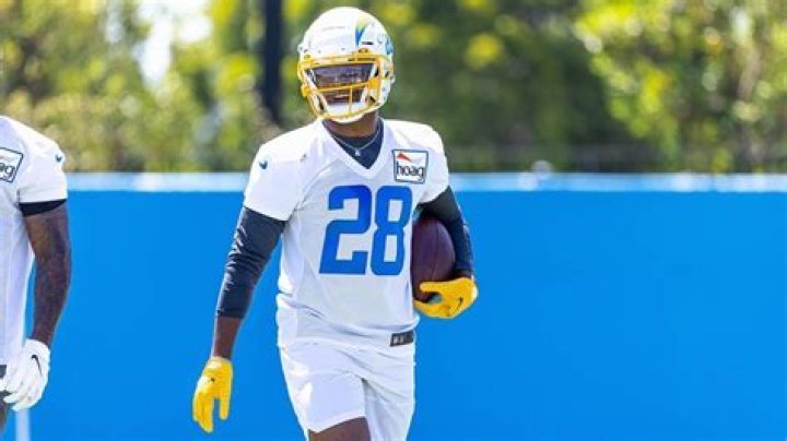 Isaiah Spiller: Football Player Detailed Bio, Age, Birthday, & Height Insights and more