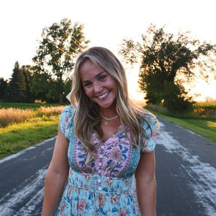 Izzy Kastelic - Bio, Age, Wiki, Facts and Family