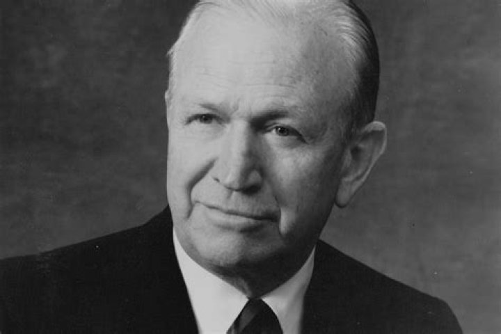 J. Willard Marriott - Bio, Age, Wiki, Facts and Family
