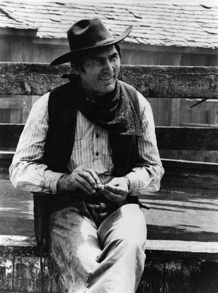 Jack Palance - Bio, Age, net worth, height, Wiki, Facts and Family