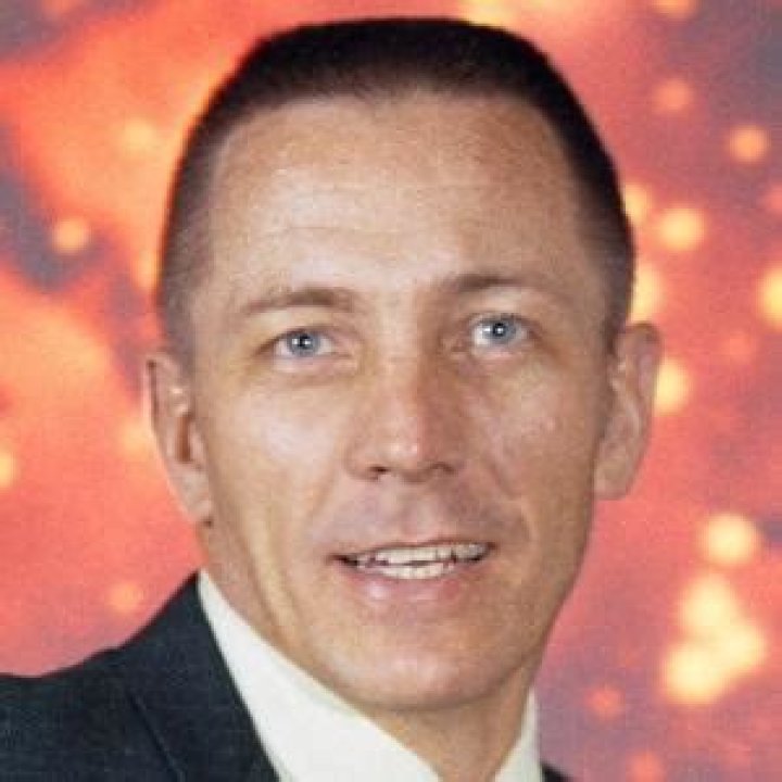 Jack Swigert - Bio, Age, siblings, Wiki, Facts and Family