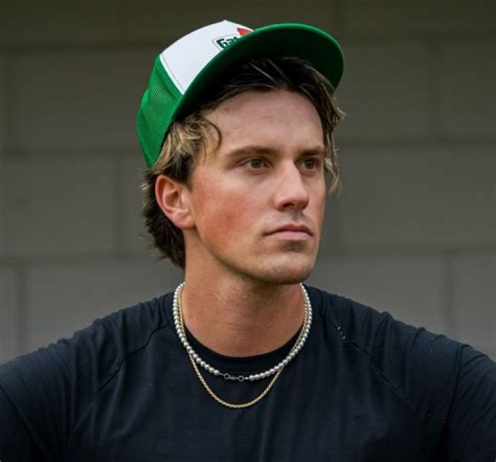 Jackson Olson (webvideostar) - Wikipedia, Age, Net Worth, Biography , Spotify, TikTok, Facebook, Facts and Family