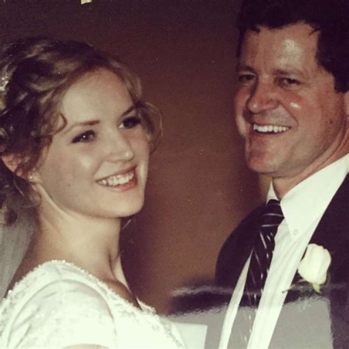 Jaclyn Hales - Bio, Age, Wiki, Facts and Family