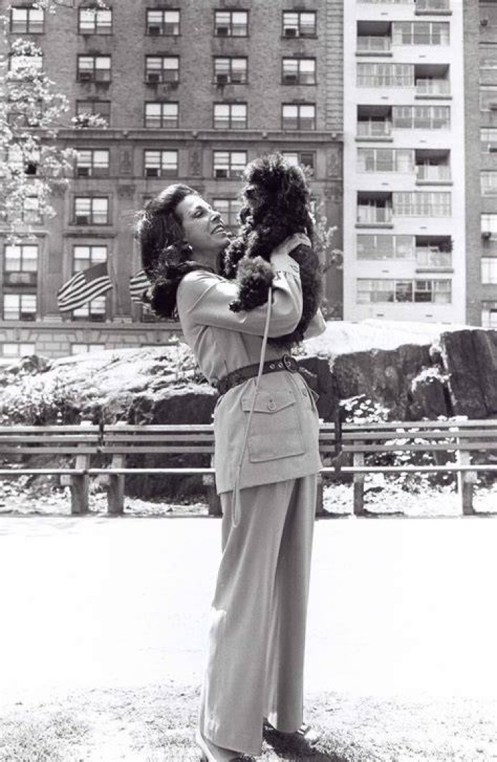 Jacqueline Susann - Bio, Age, Wiki, Facts and Family