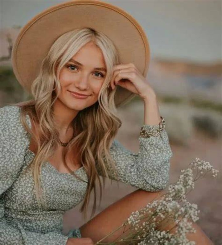 Jaine Nelson (webvideostar) - Wikipedia, Age, Net Worth, Biography , Spotify, TikTok, Facebook, Facts and Family