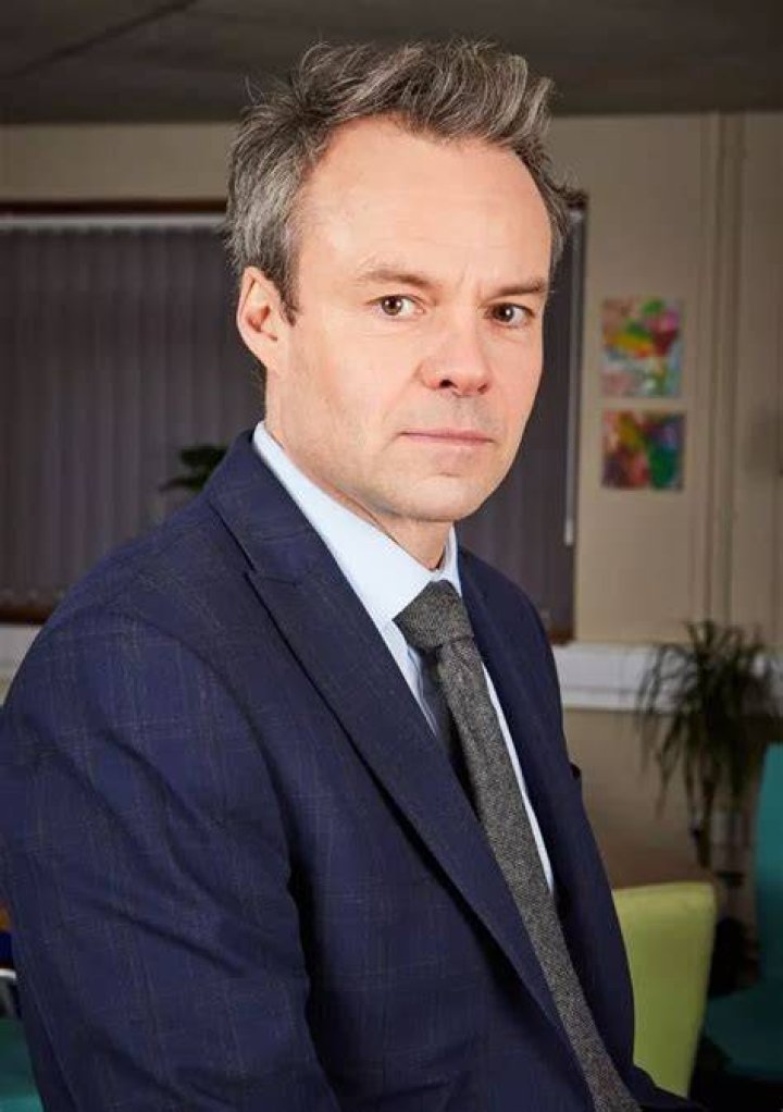 Jamie Glover - Bio, Age, Wiki, Facts and Family