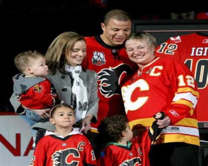 Jarome Iginla - Bio, Age, net worth, height, Wiki, Facts and Family