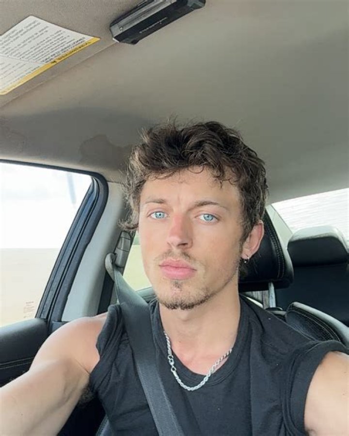 Jax Kemp (actor) - Wikipedia, Age, Net Worth, Biography , Spotify, TikTok, Facebook, Facts and Family