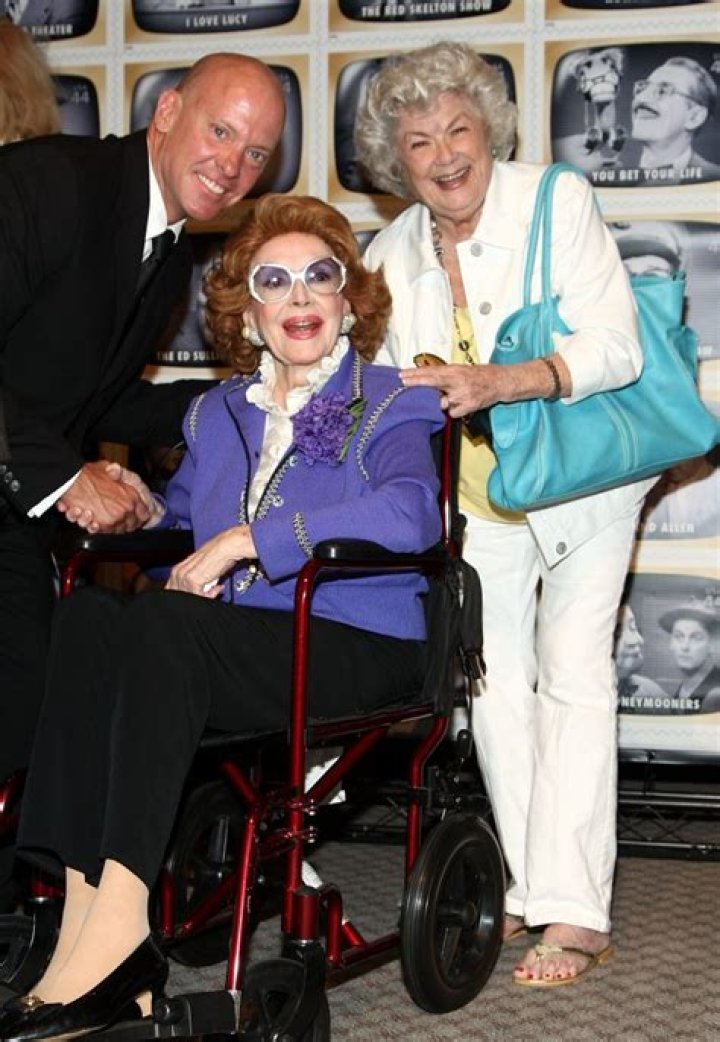 Jayne Meadows - Bio, Age, Wiki, Facts and Family