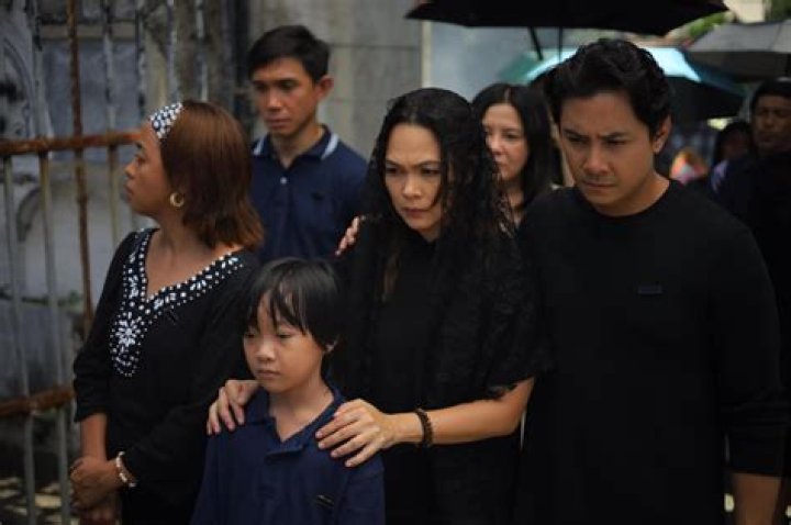 JC Santos - Bio, Age, height, Wiki, Facts and Family