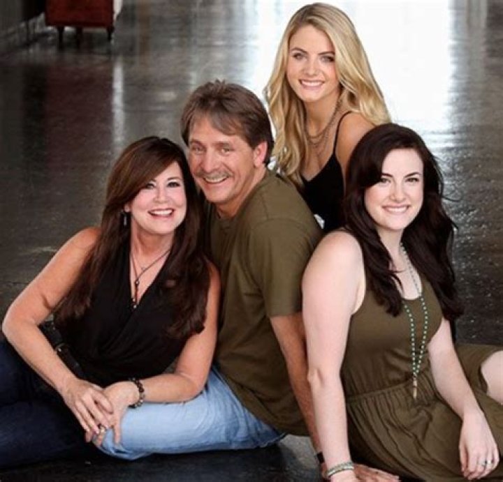 Jeff Foxworthy - Bio, Age, net worth, height, Wiki, Facts and Family