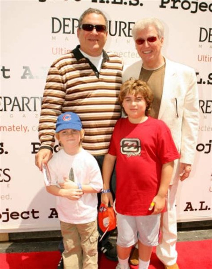 Jeff Garlin - Bio, Age, net worth, weight, height, Wiki, Facts and Family