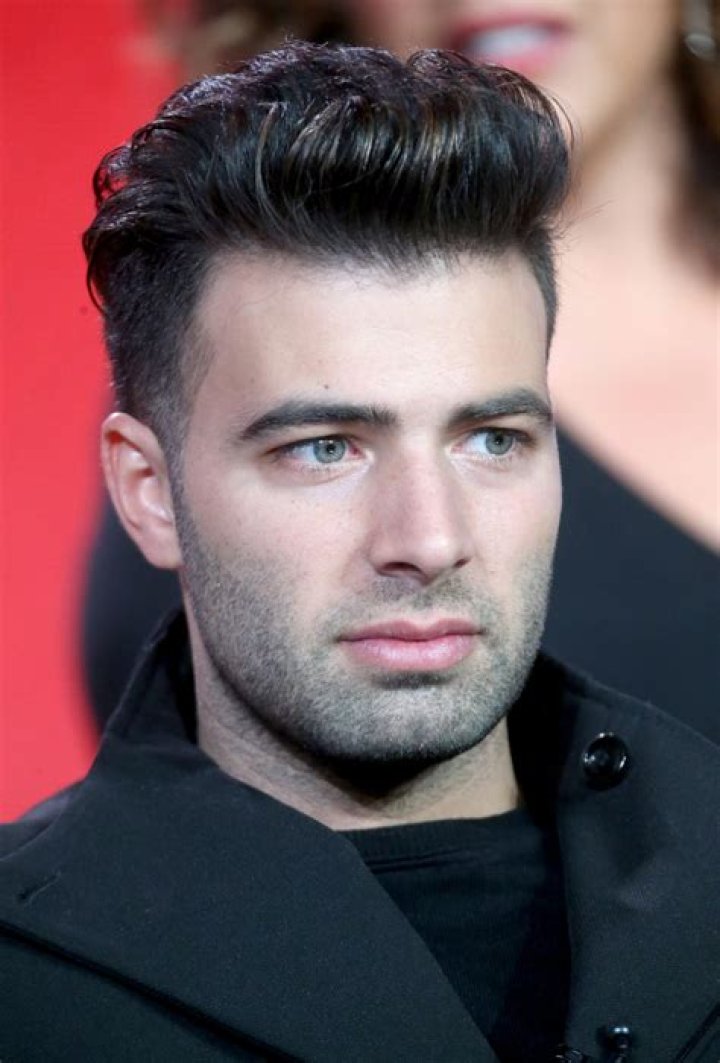 Jencarlos Canela - Bio, Age, net worth, siblings, height, Wiki, Facts and Family