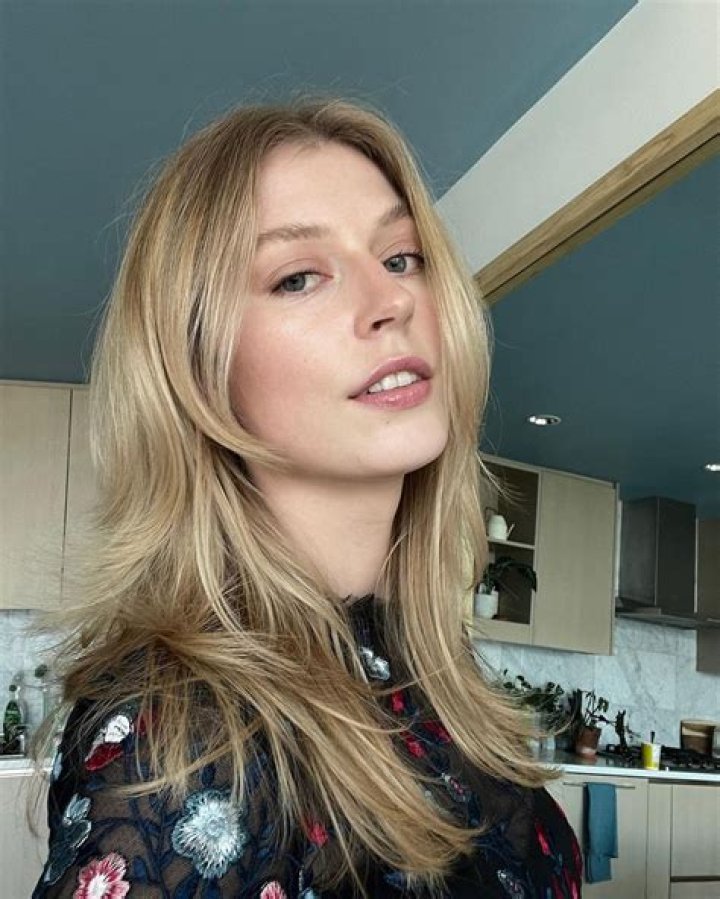 Jenna Phipps : Age, Birthday, Wiki, Bio and Family, Net W...