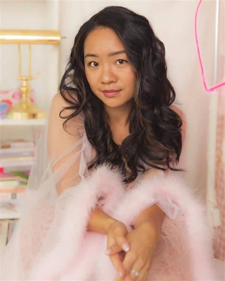 Jennifer Tong : Age, Birthday, Wiki, Bio and Family, Net ...