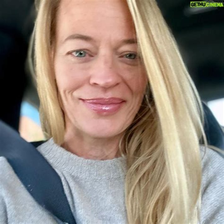 Jeri Ryan - Bio, Age, Wiki, Facts and Family