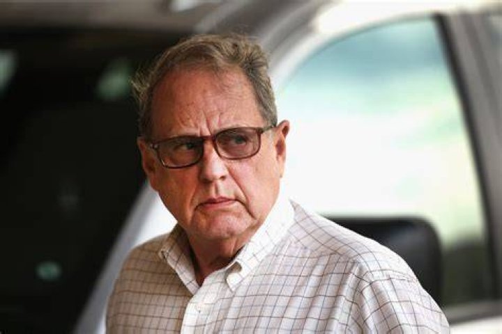 Jerry Reinsdorf - Bio, Age, Wiki, Facts and Family