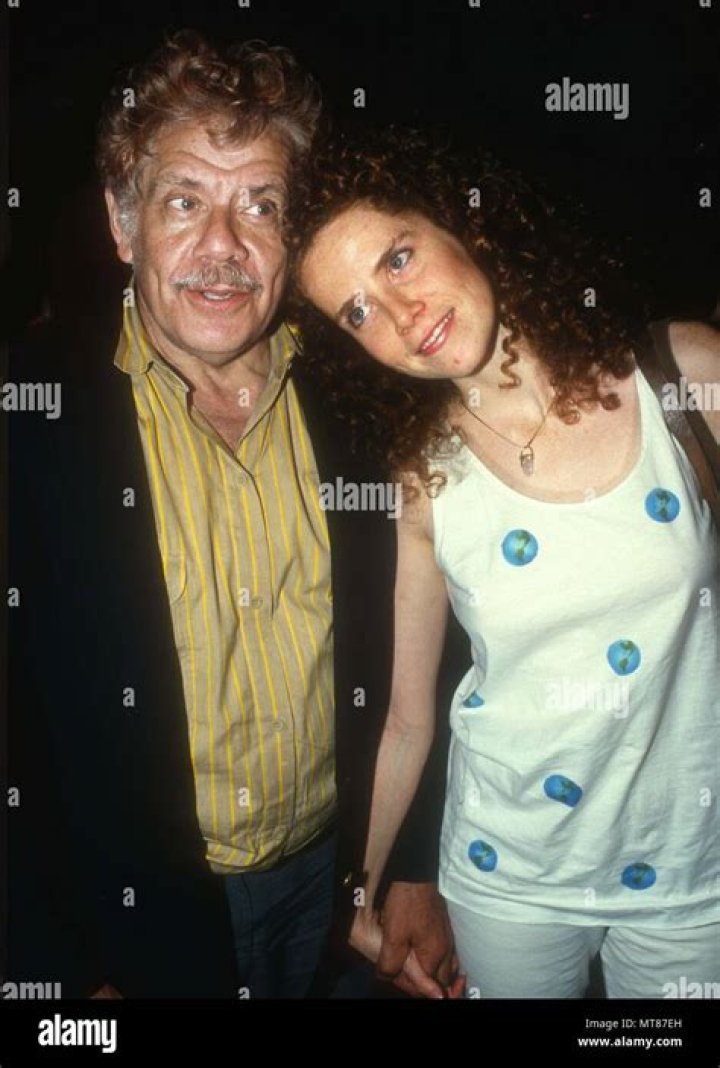 Jerry Stiller - Bio, Age, net worth, height, Wiki, Facts and Family