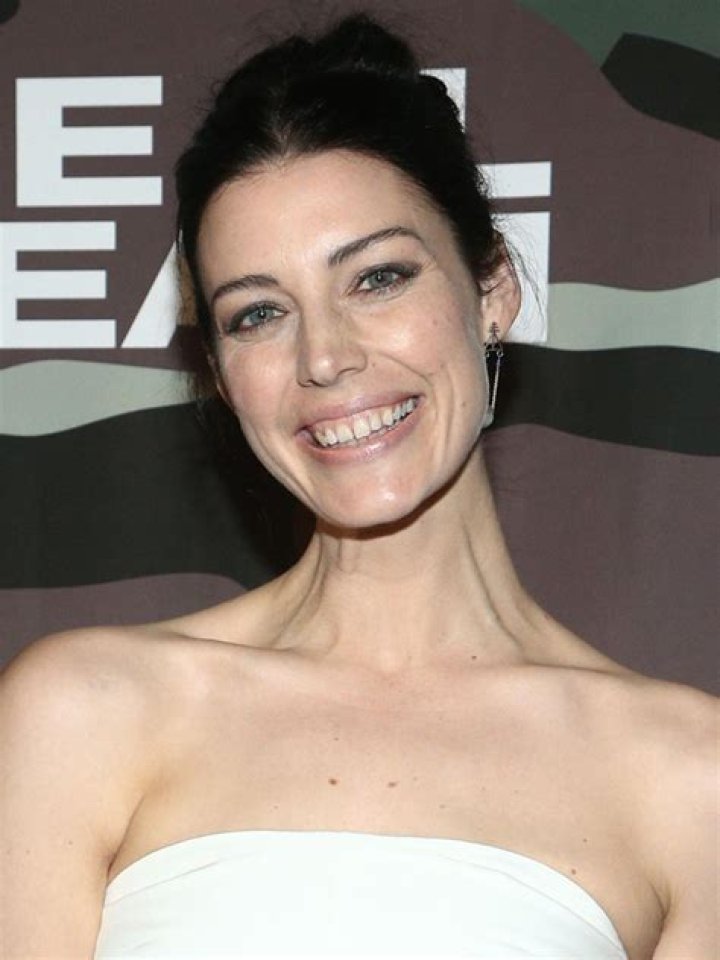 Jessica Pare - Bio, Age, Wiki, Facts and Family