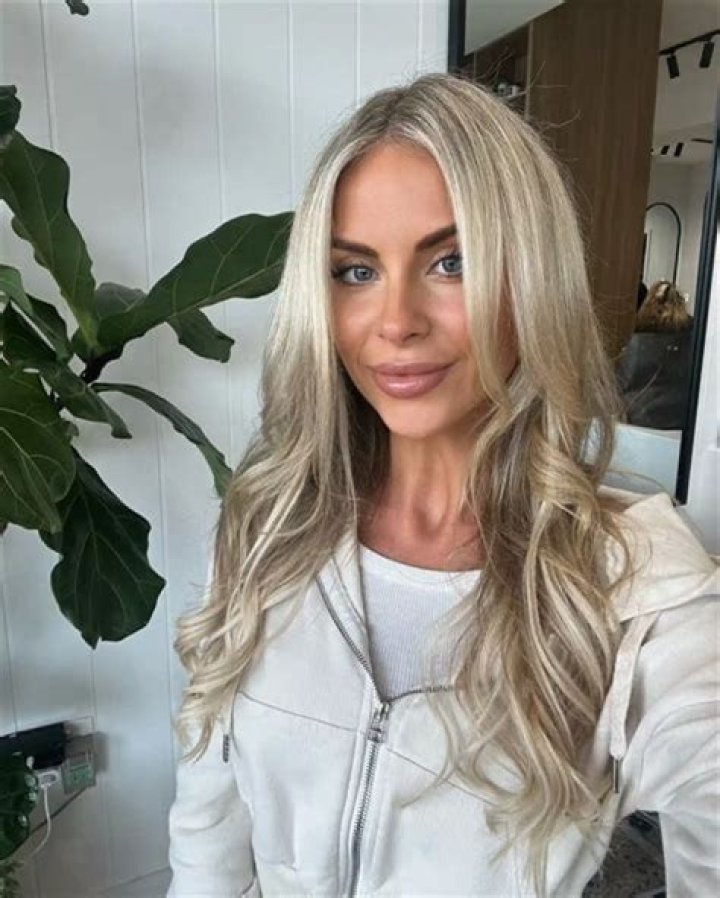 Jessica Walsh - Bio, Age, Wiki, Facts and Family