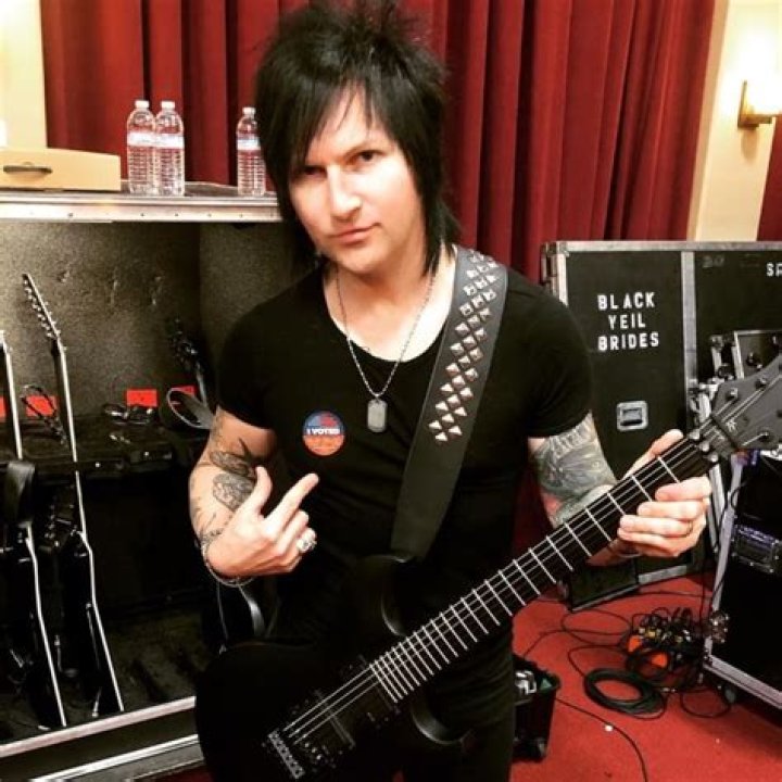Jinxx - Bio, Age, height, Wiki, Facts and Family