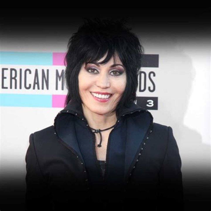 Joan Jett - Bio, Age, Wiki, Facts and Family