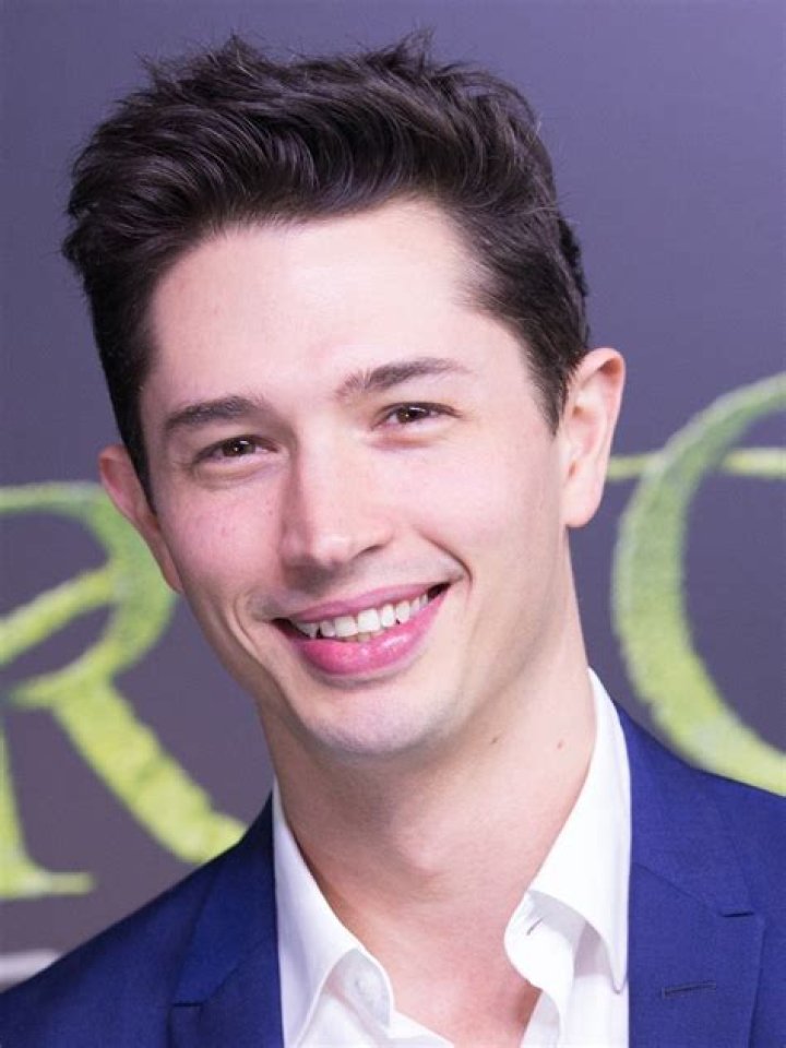Joe Dinicol - Bio, Age, Wiki, Facts and Family