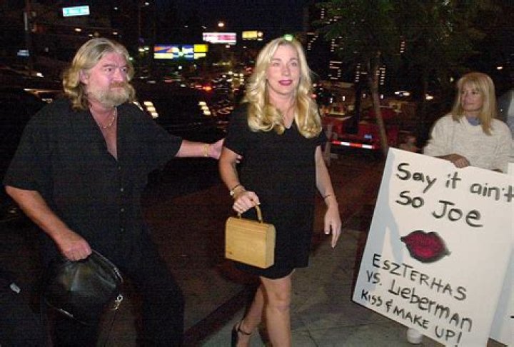 Joe Eszterhas - Bio, Age, net worth, Wiki, Facts and Family