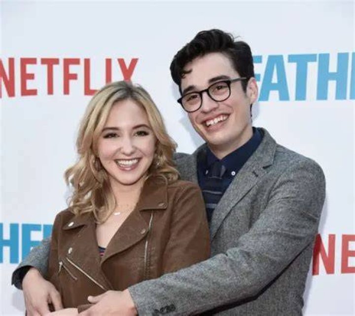Joey Bragg - Bio, Age, weight, height, Wiki, Facts and Family